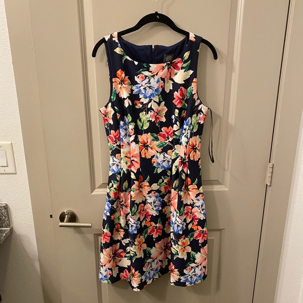 Vince camuto scuba fabric dress